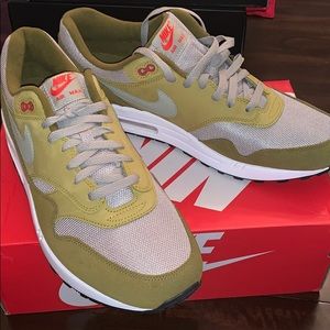 Nike Air Max 1 Premium Retro